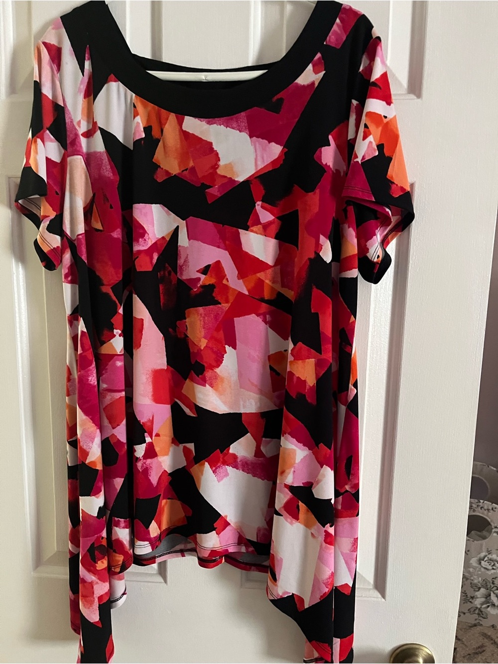 Avenue Black, Pink & Orange Abstract Short Sleeve Tunic
